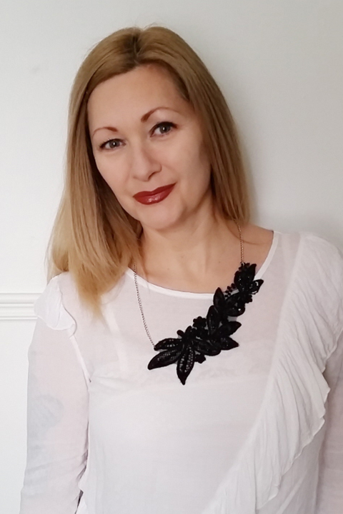 graduation outfit ideas lace necklace