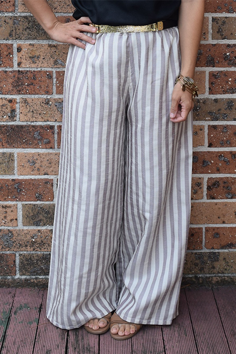 graduation outfit ideas wide leg stripe pants