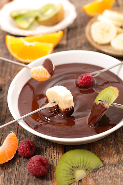 chocolate fondue with fruit