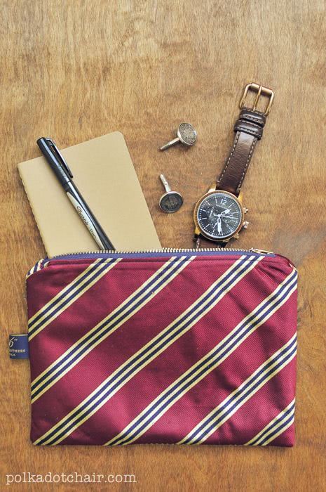 necktie pouch
