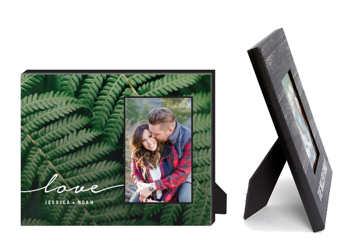 A set of two personalized frames.