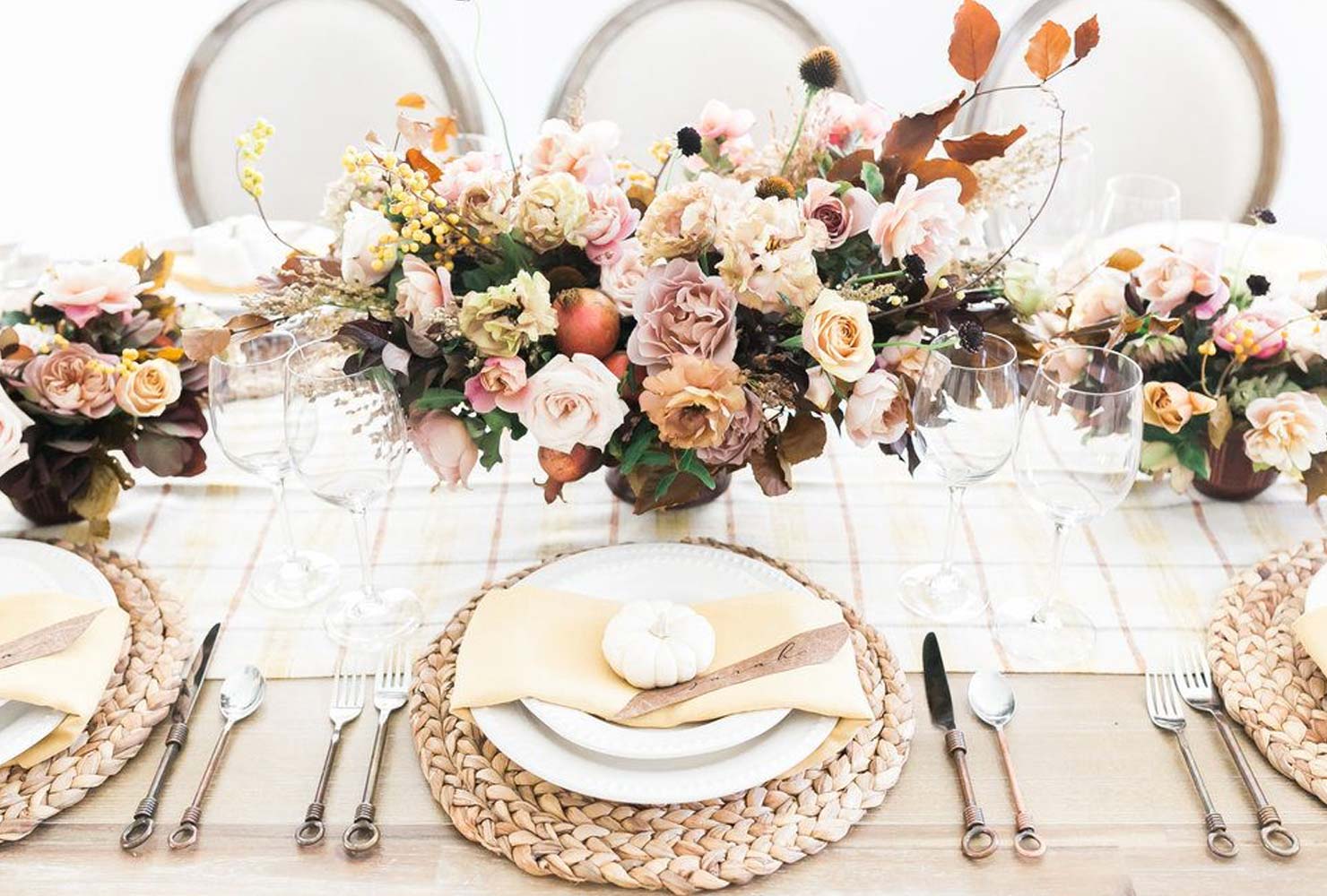 wedding place card ideas painted pumpkins