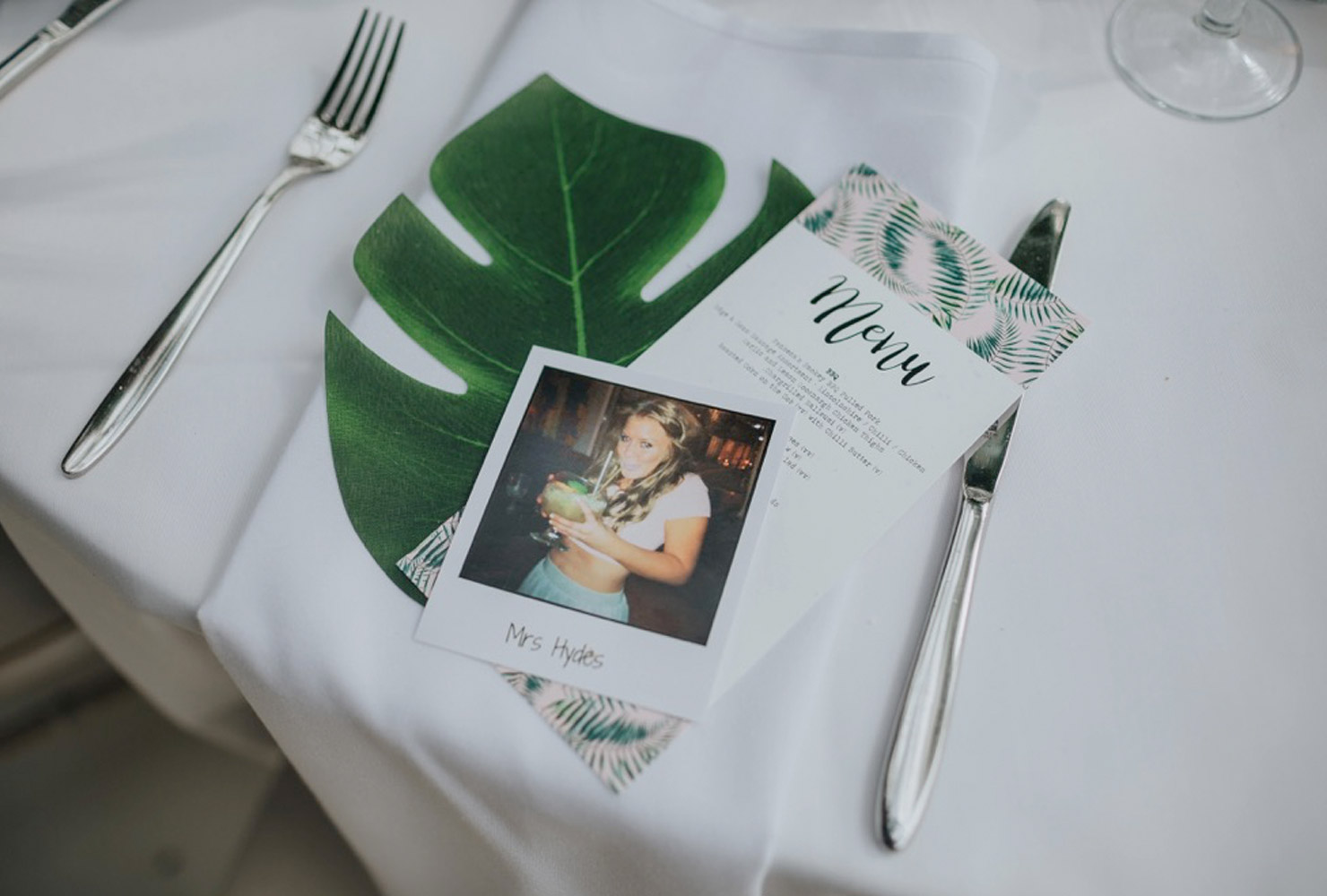 wedding place card ideas personalized polaroid